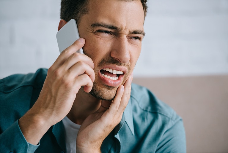 Read more about the article Don’t Underestimate a Toothache: When It’s a Dental Emergency